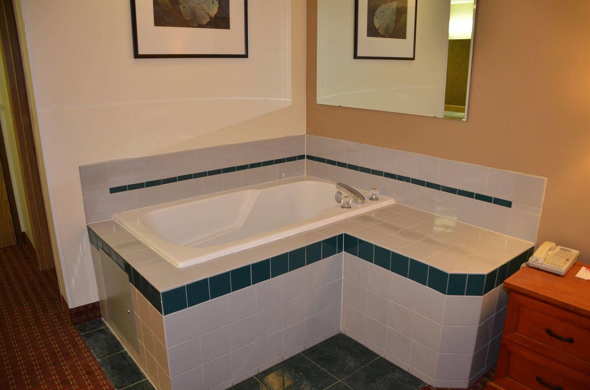 פדרל וואי Econo Lodge מראה חיצוני תמונה